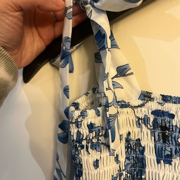 Amazon Blue and White Floral Maxi Dress - Picture 5 of 9